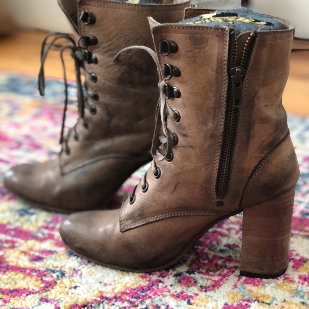 Freebird boots size 8